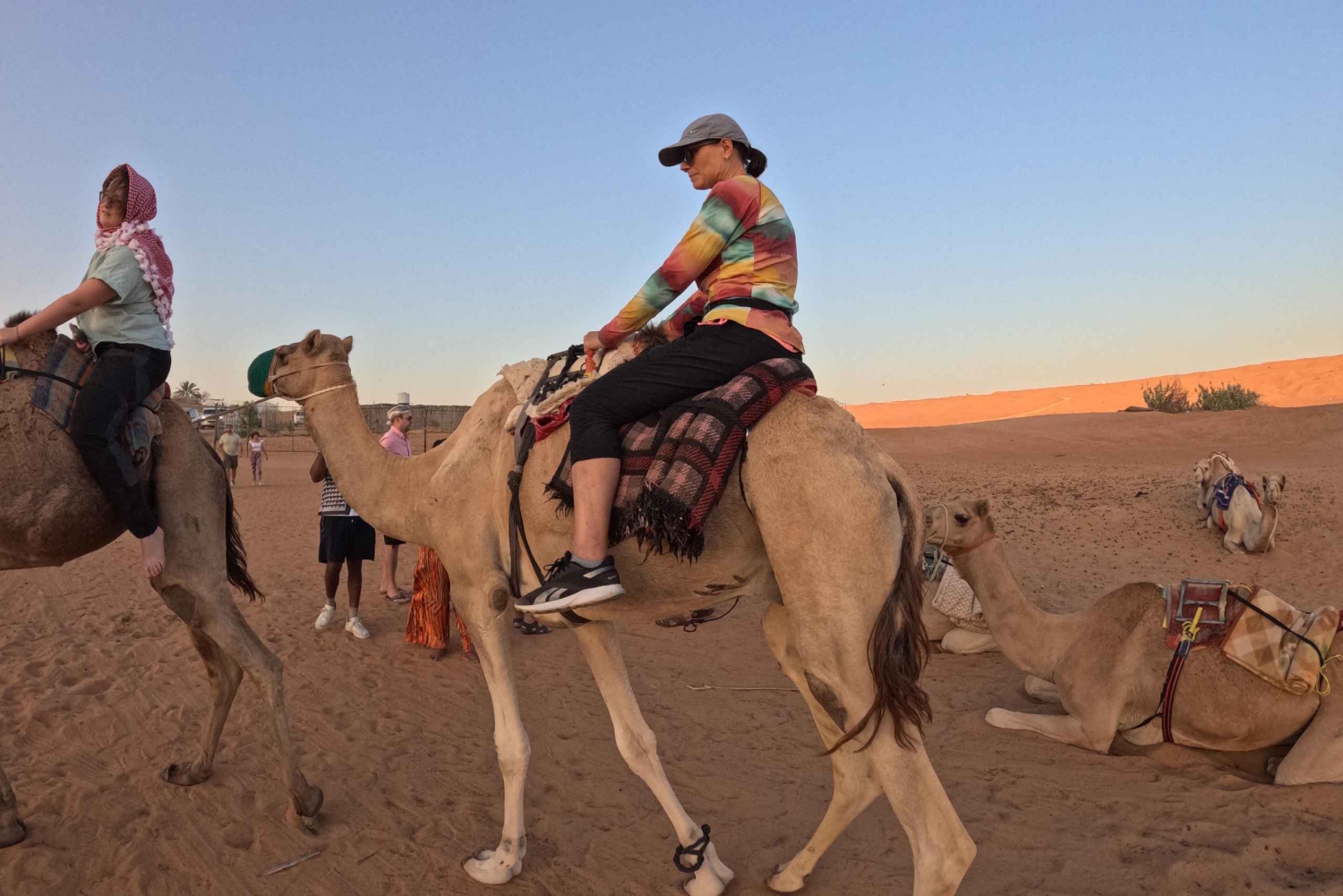 Masqat: Wadi Bani Khalid ja Wahiban hiekat – päiväkierros auringonlaskun aikaan