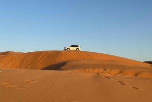 Masqat: Wadi Bani Khalid ja Wahiban hiekat – päiväkierros auringonlaskun aikaan
