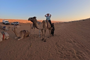 Masqat: Wadi Bani Khalid ja Wahiban hiekat – päiväkierros auringonlaskun aikaan