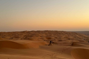 Masqat: Wadi Bani Khalid ja Wahiban hiekat – päiväkierros auringonlaskun aikaan