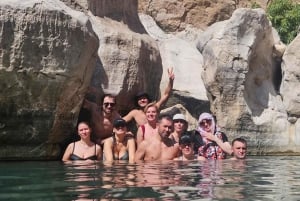 Muscat: Wadi Bani Khalid Oasis & Oman Desert Tour