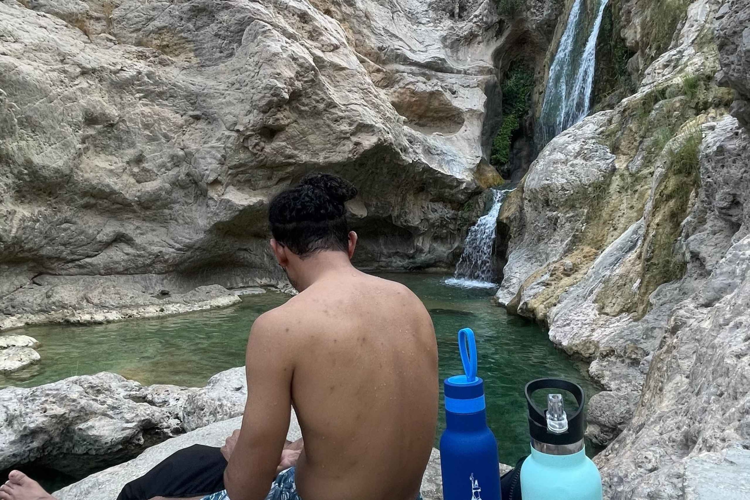 Mascate: passeio de um dia a Wadi Mibam, Sur e Bimmah Sinkhole