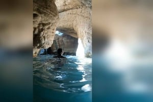 Mascate : excursion au Wadi Shab, à la plage de Fins et au gouffre de Bimmah