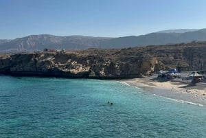 Mascate : excursion au Wadi Shab, à la plage de Fins et au gouffre de Bimmah