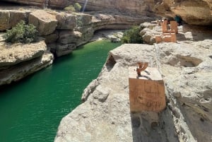 Mascate : visite d'une journée de Wadi Shab avec prise en charge à l'hôtel