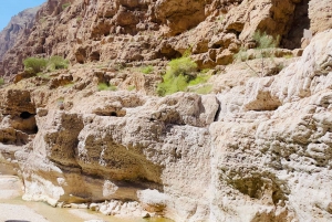 Muscat: Wadi Shab, Romantische Höhle und Sinkhole Ganztägige Tour