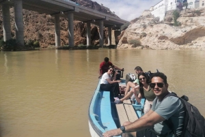 Muscat: Wadi Shab, Sinkhole, and White Beach Day Trip