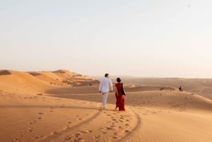 Mascate: Excursión guiada en grupo por el desierto de Wahiba y el Wadi Bani Khalid