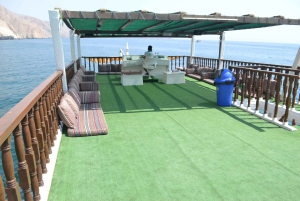 رحلة سفاري بحرية لمدة يوم كامل في جزيرة مسندم الصوفية