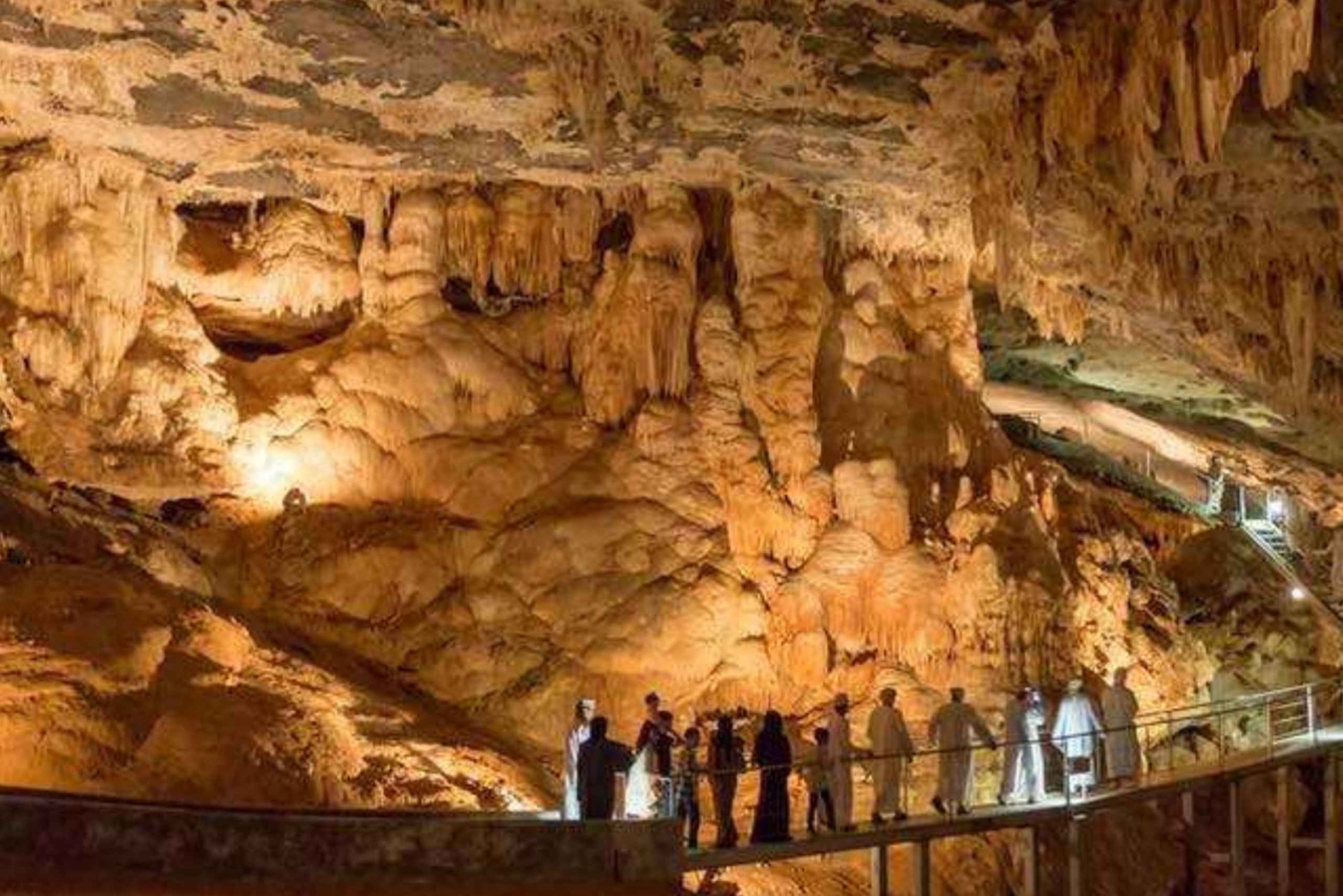 Nizwa i jaskinie Al Hoota: Jednodniowa wycieczka z Muscat