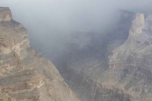 Muscat: Nizwa e Jabal Shams - Tour di un giorno intero