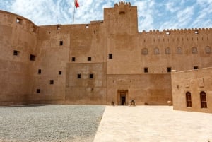 From Muscat: Nizwa, Bahla, and Jabrin Tour with Forts