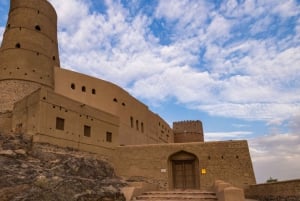 From Muscat: Nizwa, Bahla, and Jabrin Tour with Forts