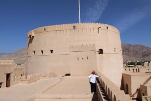 Nizwa: Tour guidato del Forte e del Souq