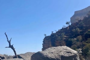 Nizwa: Jebel Shams Balkonspaziergang und Klettersteig-Abenteuer