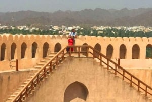 Nizwa-markedet - Nizwa Fort - Misfat Al Abriyeen - Jabal Shams