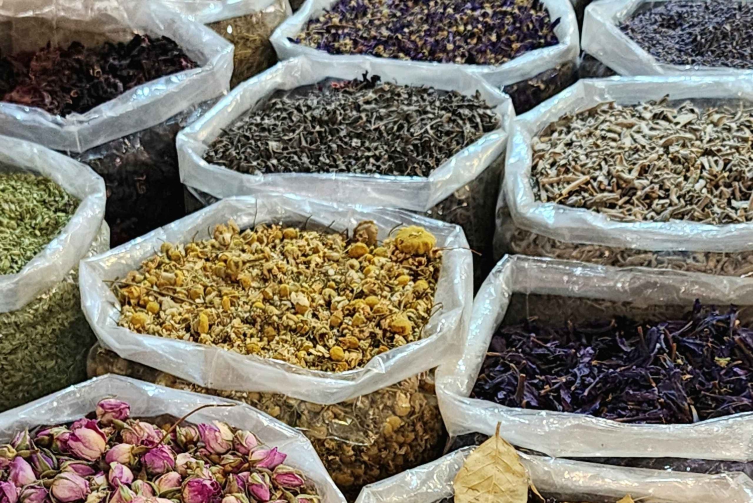 Низва, Мисфат-эль-Абриен и Гранд-Каньон