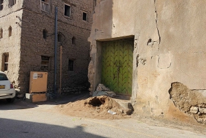 Низва, Мисфат-эль-Абриен и Гранд-Каньон