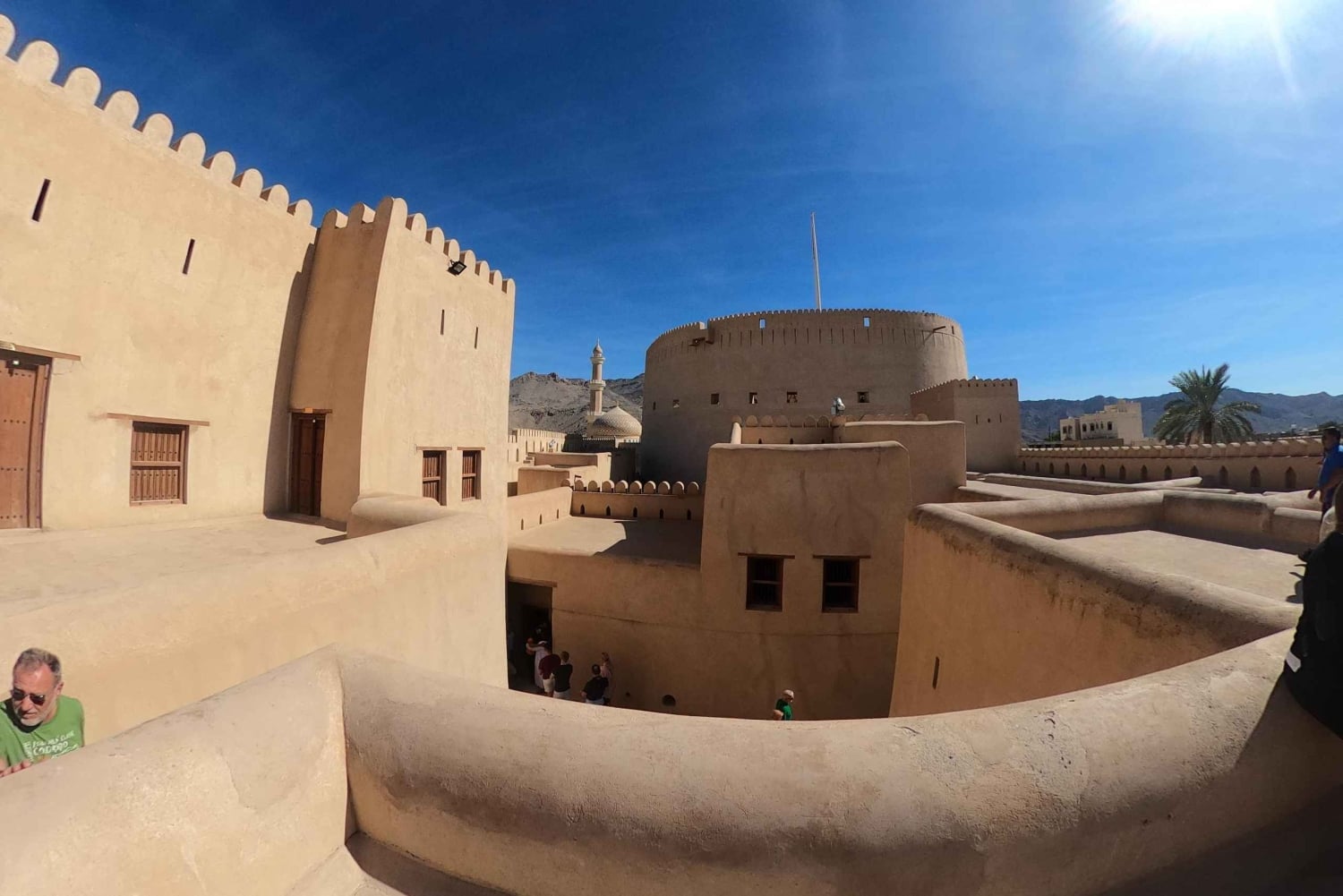 عاصمة عمان القديمة: أبرز الجولات السياحية في نزوى