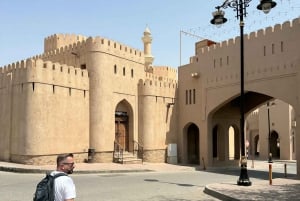 Oman: 4-dagers tur til Wadi, Sur, ørkenen, Nizwa og Muscat