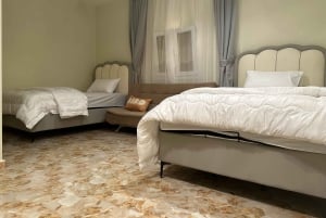 Oman: 5 päivän seikkailuretki linnoituksilla, basaarilla ja vuorilla