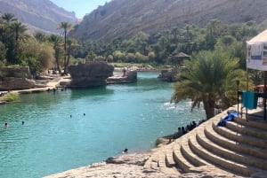Oman: tour privato di 5 giorni con guida e trasferimenti