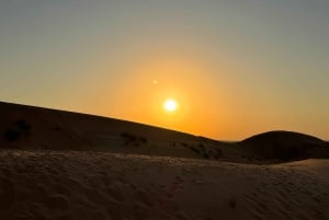 Oman: Desert Safari & Wadi Adventure Tour.