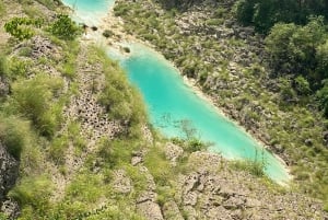 Oman: Desert Safari & Wadi Adventure Tour.