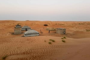 Oman: Desert Safari & Wadi Adventure Tour.