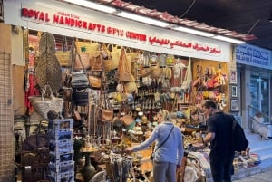 Oman: Gruppstadsvandring i Muscat med upphämtning och gratis lunch/middag