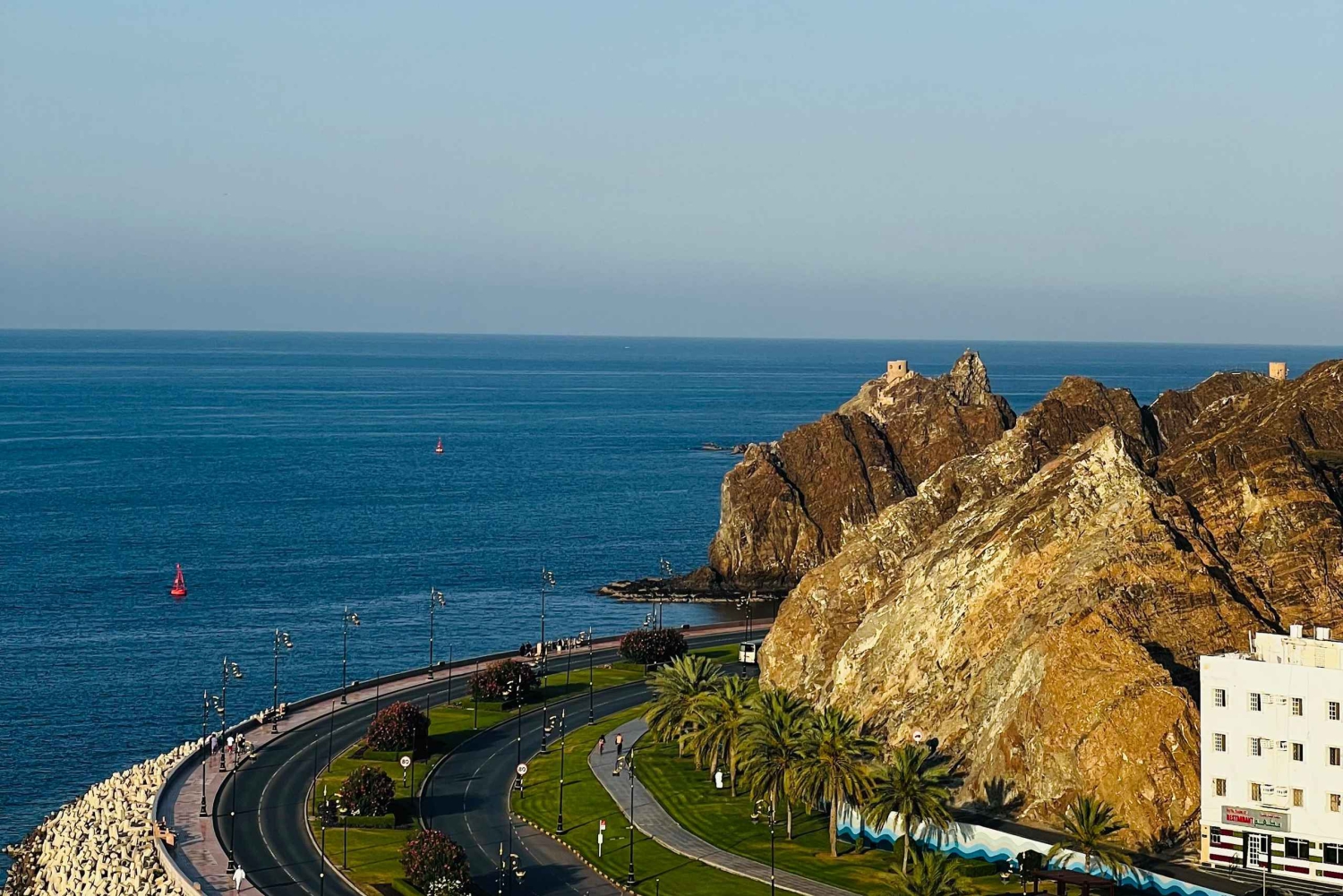 عُمان: مرشد سياحي محلي