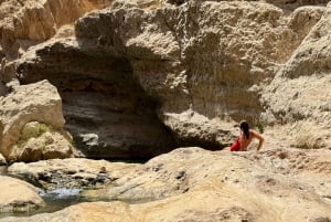 Oman’s Hidden Gems: Wadi Shab & Bimmah Sinkhole