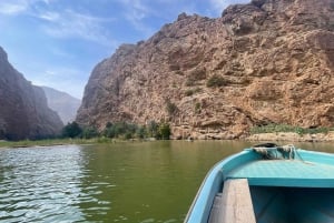 Oman : Wadi Shab, gouffre de Bimmah et camping sur la plage de Fins