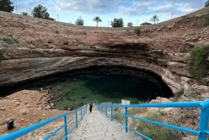 Oman : Wadi Shab, gouffre de Bimmah et camping sur la plage de Fins