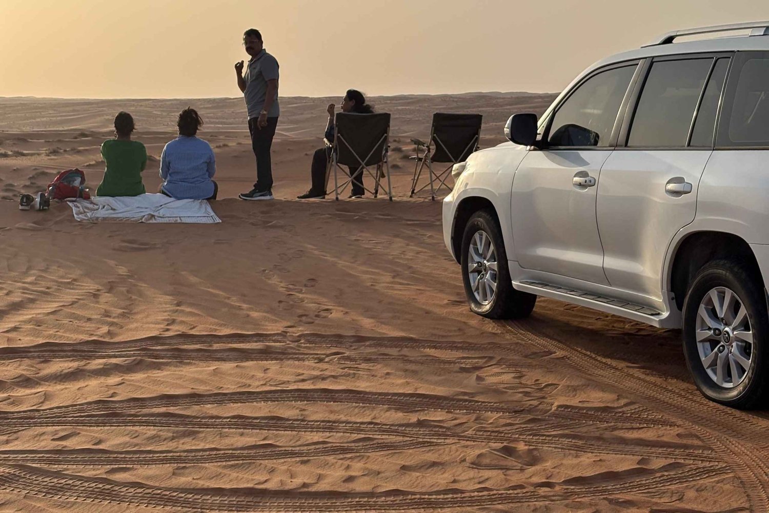 Oman: Wahiba Sands, Wadi Bani Khalid, and Desert Tour