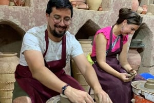 Töpferkurs mit lokalen Handwerker:innen in Bahal