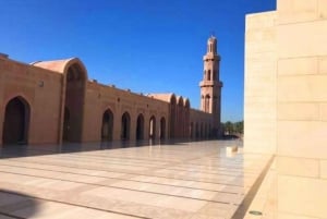 Viagem particular de 1 dia para a Grande Mesquita e as areias de Wahiba