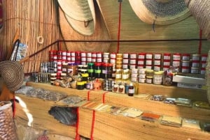 ニズワ、ジャバル・アクダル、ビルカット・アル・モズへのプライベート日帰り旅行