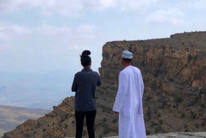 Privat dagstur til Nizwa og Jabal Shams (Grand Canyon)