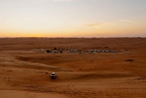 From Muscat: Guided Overnight Desert Camp Tour