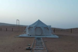 From Muscat: Guided Overnight Desert Camp Tour