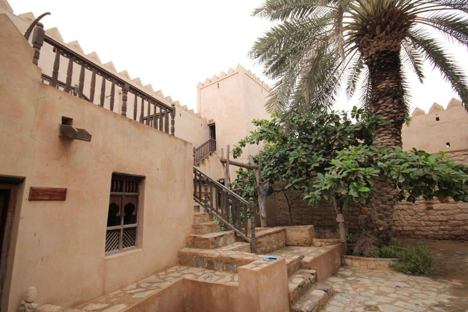 صلالة شرقية خاصة ليوم كامل