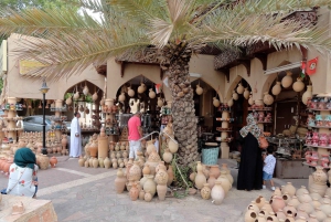 Recorrido histórico: Fuerte de Nizwa y Bahla (fábrica de cerámica)