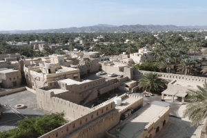 Recorrido histórico: Fuerte de Nizwa y Bahla (fábrica de cerámica)