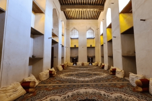 Recorrido histórico: Fuerte de Nizwa y Bahla (fábrica de cerámica)