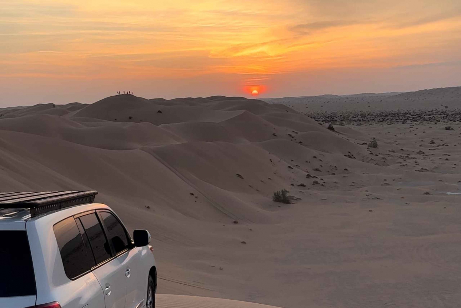Safári privado de luxo ao pôr do sol no deserto em Salalah Empty Quarter