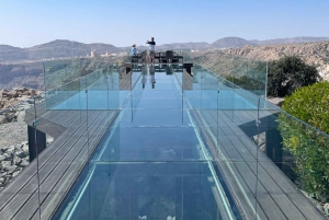 Yksityinen kuljetus: Akhdariin/Shamsiin