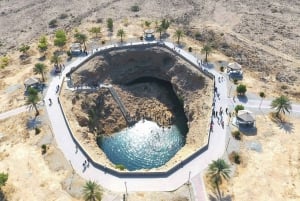 Viagem privada a Wadi Shab + sumidouro