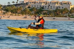 Experiencia de kayak en la playa de Qurum