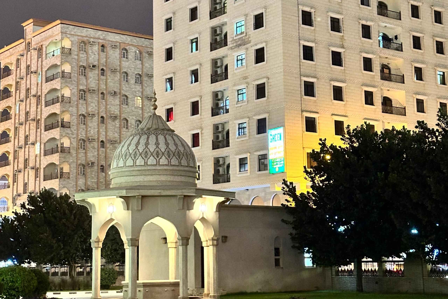 Salalah di notte: tour serale della città con Gardens Mall e souk